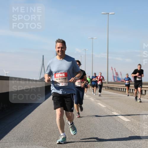 03.10.2025 - Köhlbrandbrückenlauf Yannick Fuchs http://msf.ph/oto/9195317 03.10.2025 11:59:03 Position 3 4889 meine-sportfotos.de