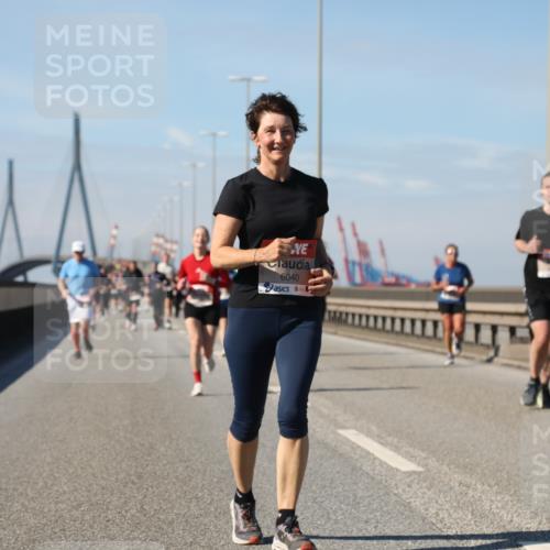 03.10.2025 - Köhlbrandbrückenlauf Yannick Fuchs http://msf.ph/oto/9195323 03.10.2025 11:59:04 Position 3 6040 meine-sportfotos.de