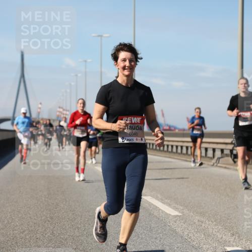 03.10.2025 - Köhlbrandbrückenlauf Yannick Fuchs http://msf.ph/oto/9195324 03.10.2025 11:59:04 Position 3 6040 meine-sportfotos.de