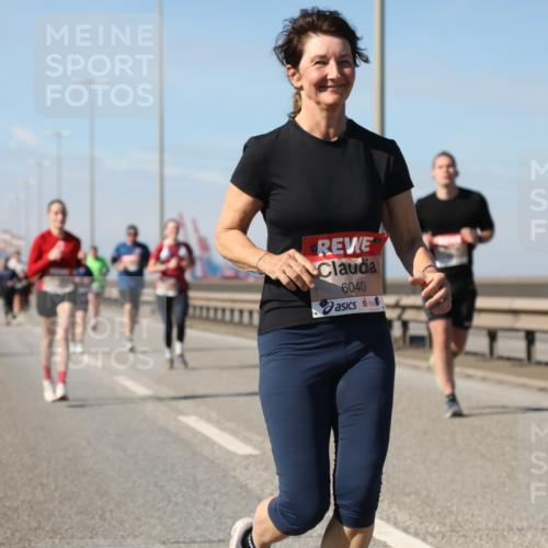 03.10.2025 - Köhlbrandbrückenlauf Yannick Fuchs http://msf.ph/oto/9195327 03.10.2025 11:59:05 Position 3 6040 meine-sportfotos.de