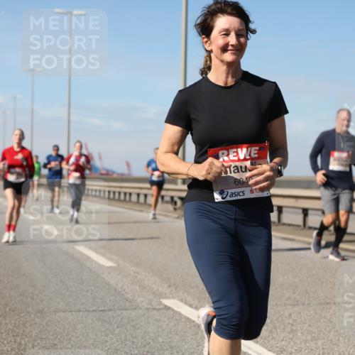 03.10.2025 - Köhlbrandbrückenlauf Yannick Fuchs http://msf.ph/oto/9195328 03.10.2025 11:59:05 Position 3 604 meine-sportfotos.de