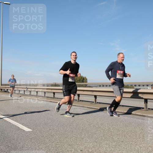 03.10.2025 - Köhlbrandbrückenlauf Yannick Fuchs http://msf.ph/oto/9195337 03.10.2025 11:59:08 Position 3 5148 meine-sportfotos.de