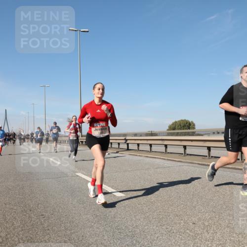 03.10.2025 - Köhlbrandbrückenlauf Yannick Fuchs http://msf.ph/oto/9195340 03.10.2025 11:59:08 Position 3 4829 meine-sportfotos.de