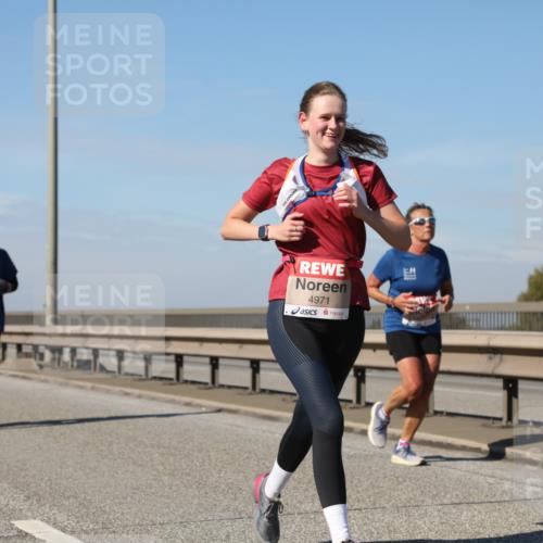 03.10.2025 - Köhlbrandbrückenlauf Yannick Fuchs http://msf.ph/oto/9195346 03.10.2025 11:59:10 Position 3 4971 meine-sportfotos.de