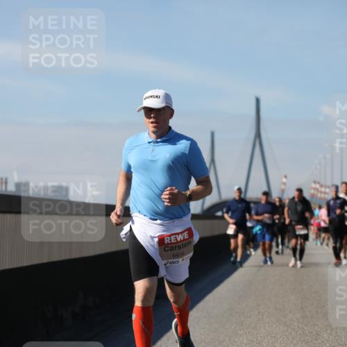03.10.2025 - Köhlbrandbrückenlauf Yannick Fuchs http://msf.ph/oto/9195351 03.10.2025 11:59:12 Position 3 6416 meine-sportfotos.de