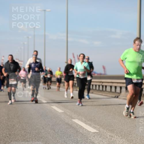 03.10.2025 - Köhlbrandbrückenlauf Yannick Fuchs http://msf.ph/oto/9195364 03.10.2025 11:59:15 Position 3  meine-sportfotos.de