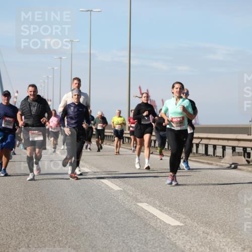 03.10.2025 - Köhlbrandbrückenlauf Yannick Fuchs http://msf.ph/oto/9195366 03.10.2025 11:59:16 Position 3 5454 meine-sportfotos.de
