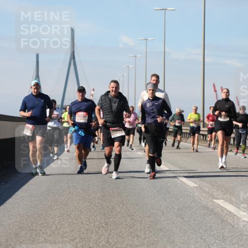 03.10.2025 - Köhlbrandbrückenlauf Yannick Fuchs http://msf.ph/oto/9195367 03.10.2025 11:59:16 Position 3 5454 meine-sportfotos.de