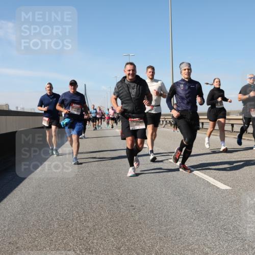 03.10.2025 - Köhlbrandbrückenlauf Yannick Fuchs http://msf.ph/oto/9195385 03.10.2025 11:59:21 Position 3  meine-sportfotos.de