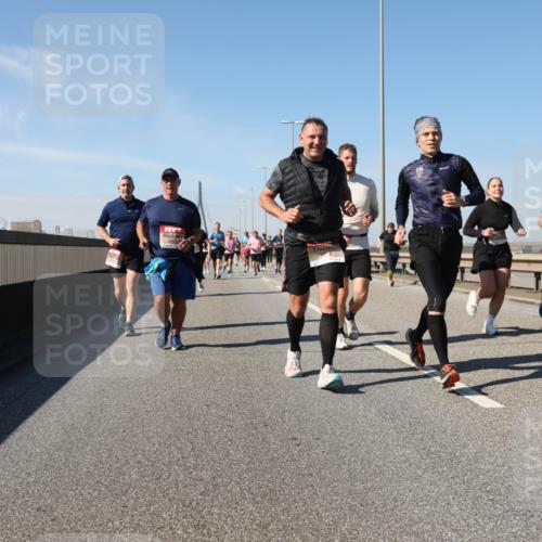 03.10.2025 - Köhlbrandbrückenlauf Yannick Fuchs http://msf.ph/oto/9195386 03.10.2025 11:59:21 Position 3  meine-sportfotos.de