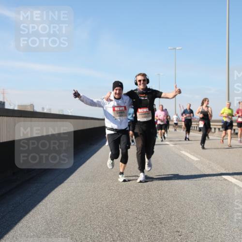 03.10.2025 - Köhlbrandbrückenlauf Yannick Fuchs http://msf.ph/oto/9195397 03.10.2025 11:59:24 Position 3  meine-sportfotos.de