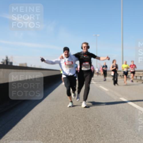03.10.2025 - Köhlbrandbrückenlauf Yannick Fuchs http://msf.ph/oto/9195399 03.10.2025 11:59:24 Position 3  meine-sportfotos.de
