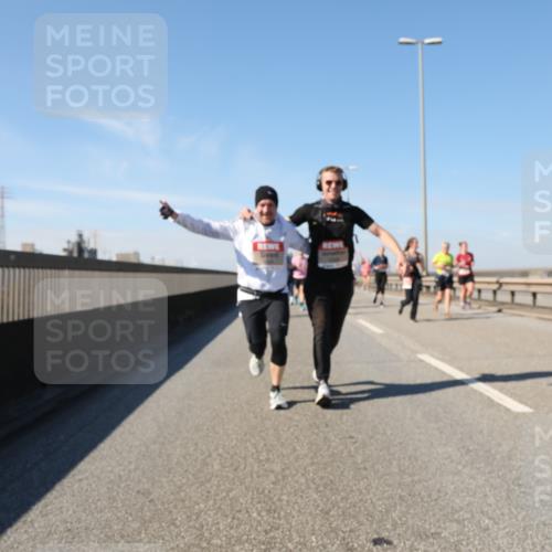 03.10.2025 - Köhlbrandbrückenlauf Yannick Fuchs http://msf.ph/oto/9195401 03.10.2025 11:59:24 Position 3  meine-sportfotos.de