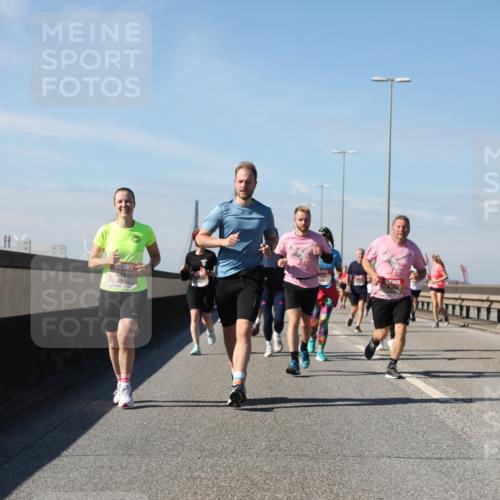 03.10.2025 - Köhlbrandbrückenlauf Yannick Fuchs http://msf.ph/oto/9195407 03.10.2025 11:59:26 Position 3 4264 meine-sportfotos.de