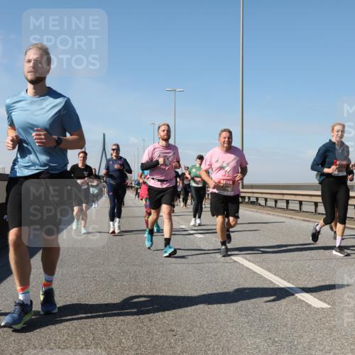 03.10.2025 - Köhlbrandbrückenlauf Yannick Fuchs http://msf.ph/oto/9195414 03.10.2025 11:59:28 Position 3  meine-sportfotos.de