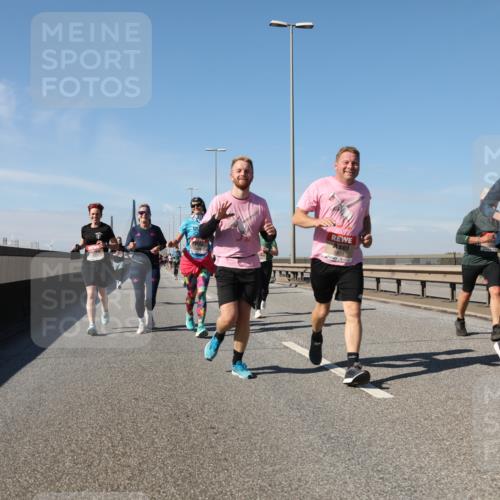 03.10.2025 - Köhlbrandbrückenlauf Yannick Fuchs http://msf.ph/oto/9195417 03.10.2025 11:59:29 Position 3 4826 meine-sportfotos.de