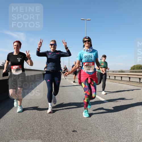 03.10.2025 - Köhlbrandbrückenlauf Yannick Fuchs http://msf.ph/oto/9195426 03.10.2025 11:59:31 Position 3 5650, 5648 meine-sportfotos.de