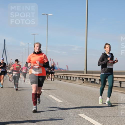 03.10.2025 - Köhlbrandbrückenlauf Yannick Fuchs http://msf.ph/oto/9195478 03.10.2025 11:59:43 Position 3  meine-sportfotos.de