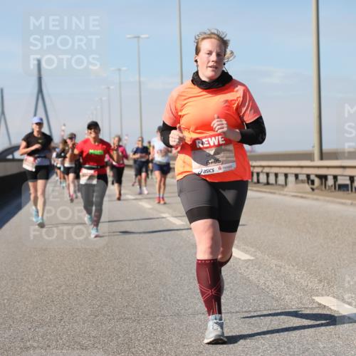 03.10.2025 - Köhlbrandbrückenlauf Yannick Fuchs http://msf.ph/oto/9195480 03.10.2025 11:59:44 Position 3 6795 meine-sportfotos.de