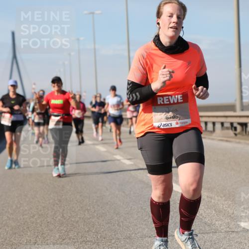 03.10.2025 - Köhlbrandbrückenlauf Yannick Fuchs http://msf.ph/oto/9195481 03.10.2025 11:59:44 Position 3 6795 meine-sportfotos.de