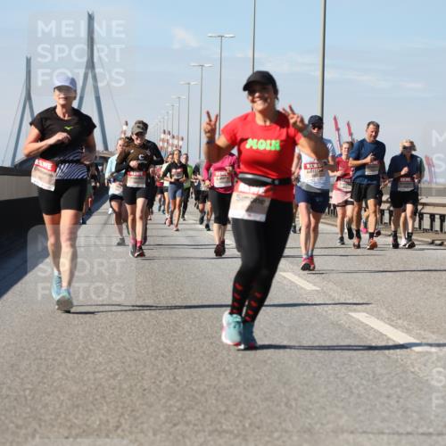03.10.2025 - Köhlbrandbrückenlauf Yannick Fuchs http://msf.ph/oto/9195484 03.10.2025 11:59:45 Position 3  meine-sportfotos.de