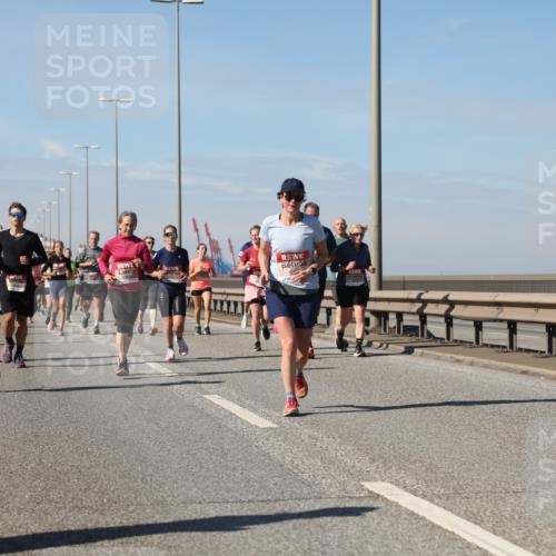 03.10.2025 - Köhlbrandbrückenlauf Yannick Fuchs http://msf.ph/oto/9195495 03.10.2025 11:59:48 Position 3  meine-sportfotos.de