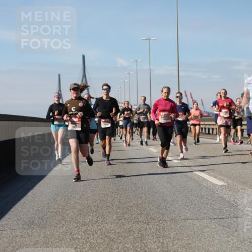 03.10.2025 - Köhlbrandbrückenlauf Yannick Fuchs http://msf.ph/oto/9195498 03.10.2025 11:59:48 Position 3  meine-sportfotos.de