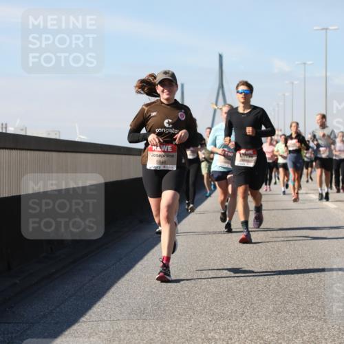 03.10.2025 - Köhlbrandbrückenlauf Yannick Fuchs http://msf.ph/oto/9195501 03.10.2025 11:59:49 Position 3 5841, 6645 meine-sportfotos.de