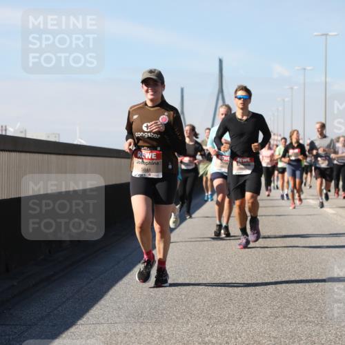 03.10.2025 - Köhlbrandbrückenlauf Yannick Fuchs http://msf.ph/oto/9195502 03.10.2025 11:59:50 Position 3 5841, 4363 meine-sportfotos.de