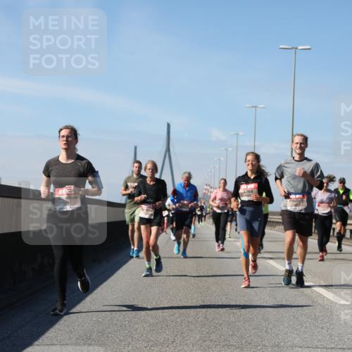 03.10.2025 - Köhlbrandbrückenlauf Yannick Fuchs http://msf.ph/oto/9195521 03.10.2025 11:59:54 Position 3  meine-sportfotos.de