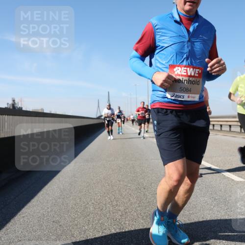 03.10.2025 - Köhlbrandbrückenlauf Yannick Fuchs http://msf.ph/oto/9195550 03.10.2025 12:00:00 Position 3 5084 meine-sportfotos.de