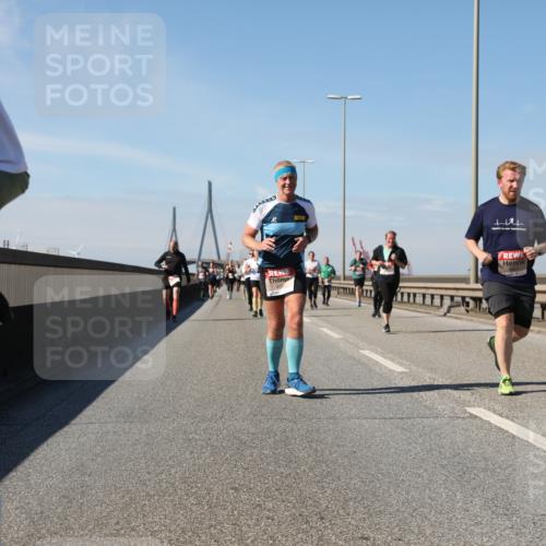 03.10.2025 - Köhlbrandbrückenlauf Yannick Fuchs http://msf.ph/oto/9195568 03.10.2025 12:00:04 Position 3 93 meine-sportfotos.de