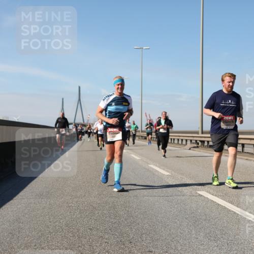03.10.2025 - Köhlbrandbrückenlauf Yannick Fuchs http://msf.ph/oto/9195569 03.10.2025 12:00:05 Position 3  meine-sportfotos.de
