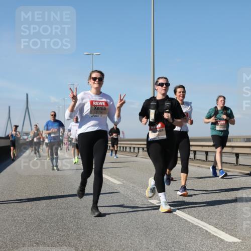 03.10.2025 - Köhlbrandbrückenlauf Yannick Fuchs http://msf.ph/oto/9195594 03.10.2025 12:00:13 Position 3 5774 meine-sportfotos.de
