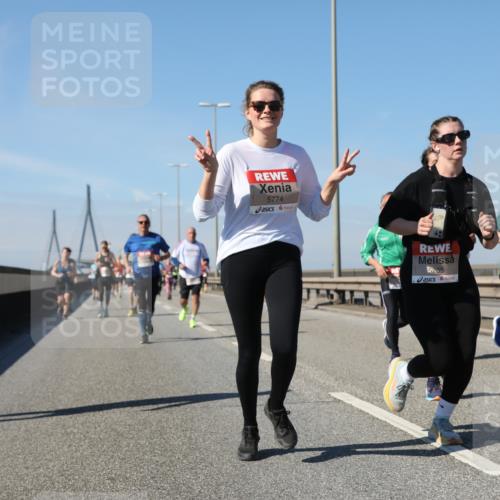 03.10.2025 - Köhlbrandbrückenlauf Yannick Fuchs http://msf.ph/oto/9195597 03.10.2025 12:00:14 Position 3 5774, 5265 meine-sportfotos.de