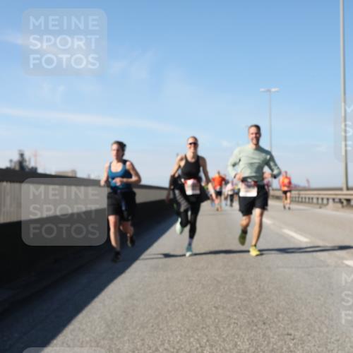 03.10.2025 - Köhlbrandbrückenlauf Yannick Fuchs http://msf.ph/oto/9195617 03.10.2025 12:00:19 Position 3  meine-sportfotos.de