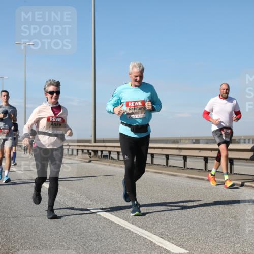 03.10.2025 - Köhlbrandbrückenlauf Yannick Fuchs http://msf.ph/oto/9195657 03.10.2025 12:00:28 Position 3 4739, 885 meine-sportfotos.de