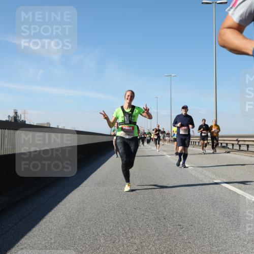03.10.2025 - Köhlbrandbrückenlauf Yannick Fuchs http://msf.ph/oto/9195673 03.10.2025 12:00:32 Position 3  meine-sportfotos.de
