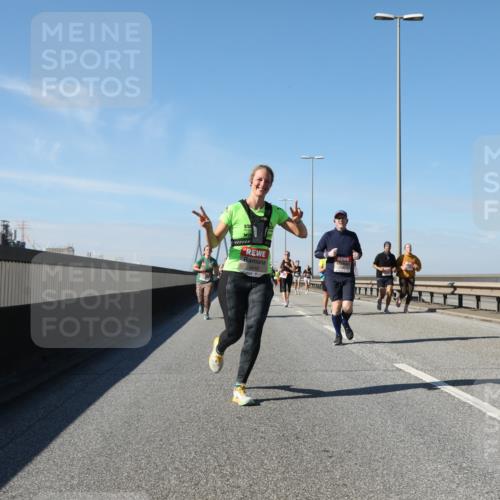 03.10.2025 - Köhlbrandbrückenlauf Yannick Fuchs http://msf.ph/oto/9195675 03.10.2025 12:00:33 Position 3 4846 meine-sportfotos.de