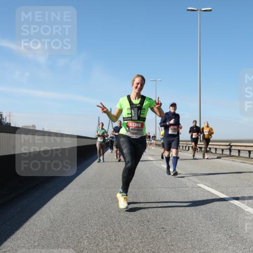 03.10.2025 - Köhlbrandbrückenlauf Yannick Fuchs http://msf.ph/oto/9195676 03.10.2025 12:00:33 Position 3 4846 meine-sportfotos.de