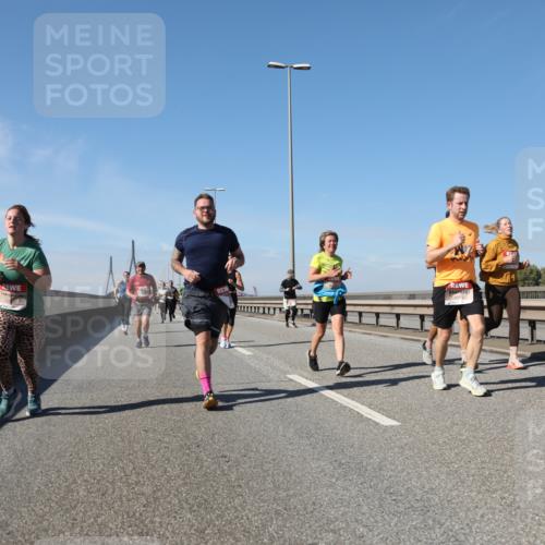 03.10.2025 - Köhlbrandbrückenlauf Yannick Fuchs http://msf.ph/oto/9195690 03.10.2025 12:00:36 Position 3  meine-sportfotos.de