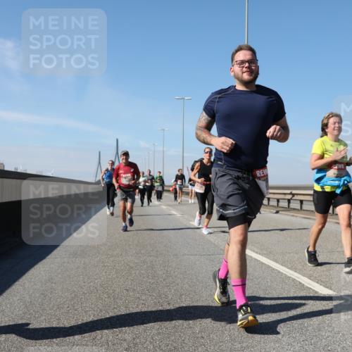 03.10.2025 - Köhlbrandbrückenlauf Yannick Fuchs http://msf.ph/oto/9195693 03.10.2025 12:00:37 Position 3 4291 meine-sportfotos.de