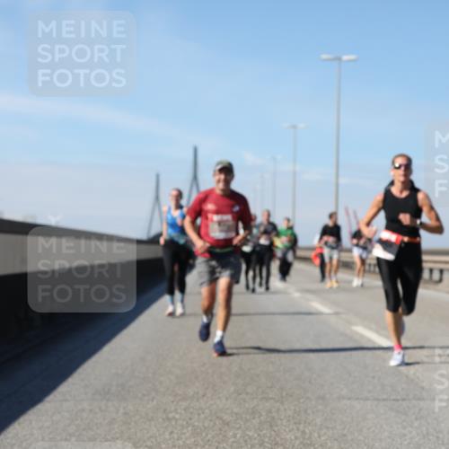 03.10.2025 - Köhlbrandbrückenlauf Yannick Fuchs http://msf.ph/oto/9195694 03.10.2025 12:00:37 Position 3  meine-sportfotos.de