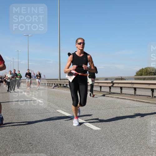 03.10.2025 - Köhlbrandbrückenlauf Yannick Fuchs http://msf.ph/oto/9195700 03.10.2025 12:00:39 Position 3 504 meine-sportfotos.de