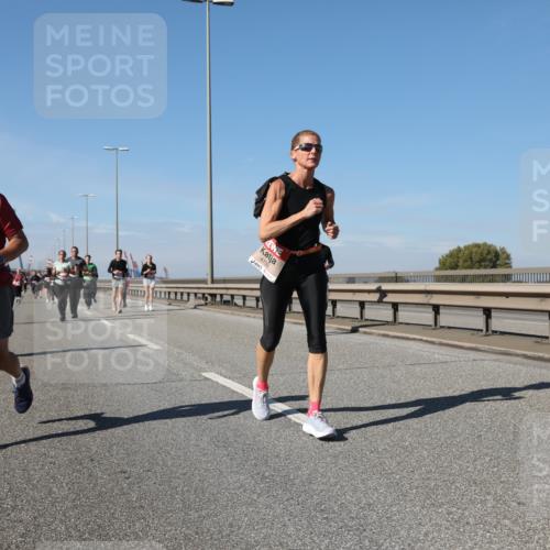 03.10.2025 - Köhlbrandbrückenlauf Yannick Fuchs http://msf.ph/oto/9195701 03.10.2025 12:00:39 Position 3 5047, 4709 meine-sportfotos.de