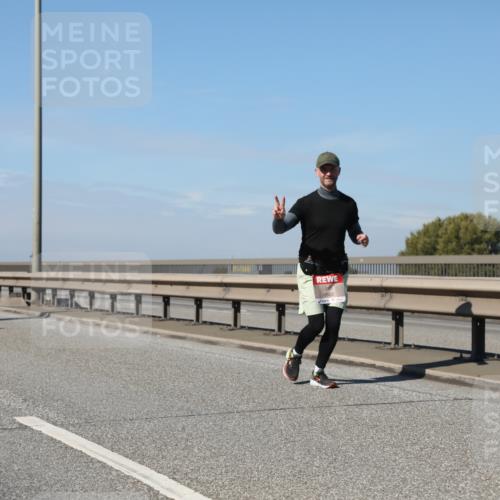 03.10.2025 - Köhlbrandbrückenlauf Yannick Fuchs http://msf.ph/oto/9195705 03.10.2025 12:00:40 Position 3 6802 meine-sportfotos.de
