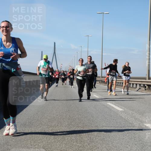 03.10.2025 - Köhlbrandbrückenlauf Yannick Fuchs http://msf.ph/oto/9195706 03.10.2025 12:00:40 Position 3  meine-sportfotos.de