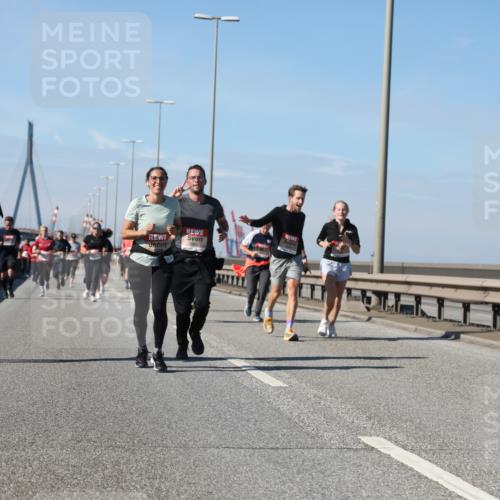 03.10.2025 - Köhlbrandbrückenlauf Yannick Fuchs http://msf.ph/oto/9195710 03.10.2025 12:00:41 Position 3 5076 meine-sportfotos.de