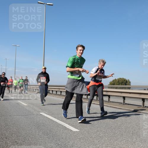 03.10.2025 - Köhlbrandbrückenlauf Yannick Fuchs http://msf.ph/oto/9195732 03.10.2025 12:00:47 Position 3  meine-sportfotos.de