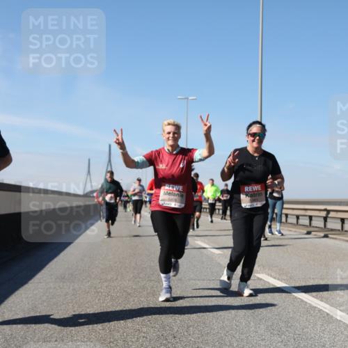 03.10.2025 - Köhlbrandbrückenlauf Yannick Fuchs http://msf.ph/oto/9195743 03.10.2025 12:00:50 Position 3 5578, 5405, 5981 meine-sportfotos.de
